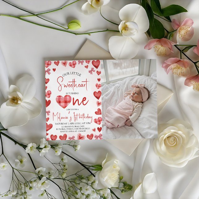 Sweetheart First Birthday Invitation with Photo Einladung (Von Creator hochgeladen)