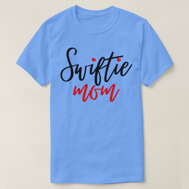 Swiftie Mom Rotes T-Shirt 1 (Design vorne)