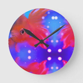 Swimming Fish Runde Wanduhr