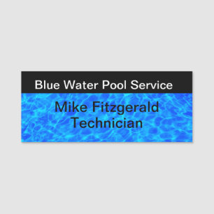 Swimmingpool-Service-Angestellter Namensschild