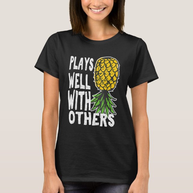 Swinger Paare spielen gut mit anderen auf dem Kopf T-Shirt (Vorderseite)