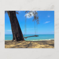 Swings & Tree auf dem Sand