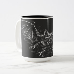 Swooping Bat - von BurnsInHell Zweifarbige Tasse