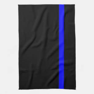Symbolische dünne Blue Line auf einem schwarzen Geschirrtuch