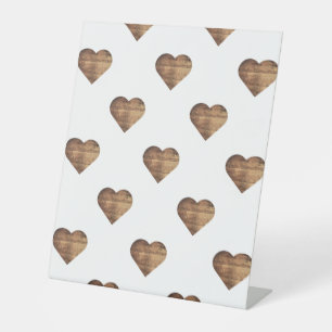 Symmetrische große rustikale braune Holzherzen Sockelschild