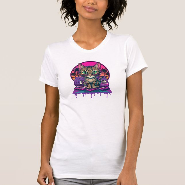 Synthwave DJ Katze T-Shirt (Vorderseite)