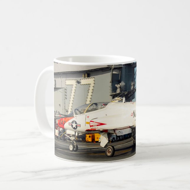 T-45 GOSHAWK KAFFEETASSE (Vorderseite Links)