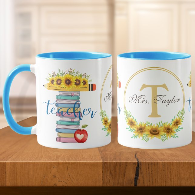 T ist für Lehrer floral T Form Personalisiert Tasse (Von Creator hochgeladen)