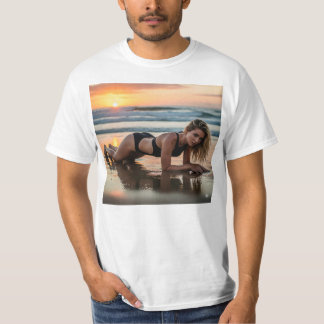T-SHIRT ハワイ発ハイレグ水着美女の妖艶なグラビア