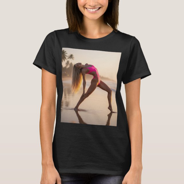 T-SHIRT 高級リゾートの南国の浜辺で美しい女性が高級グラビアモデルが素晴らしいポーズをしてくれました (Devant)