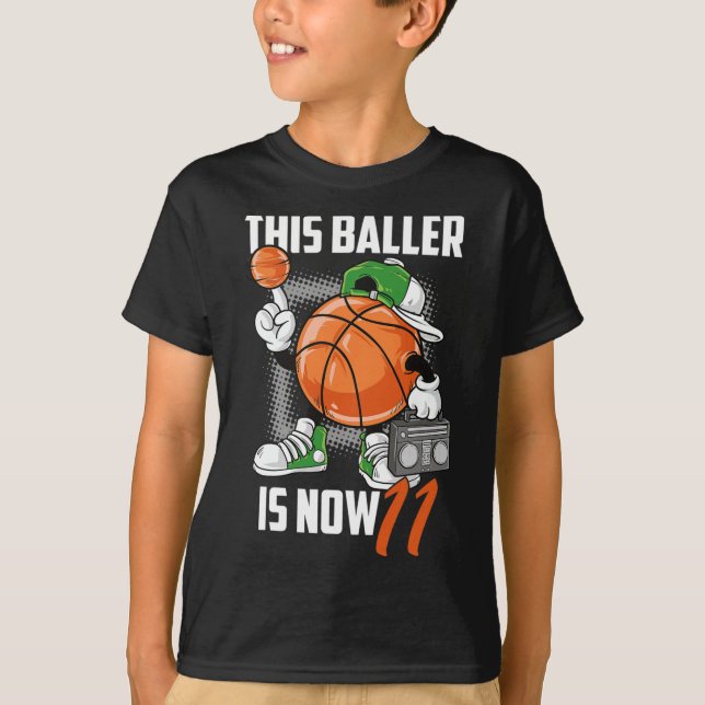T-shirt 11e anniversaire Bysketbyll Joueur amusant 11 ans  (Devant)