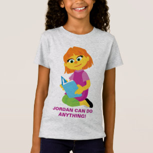 T-Shirt 1, rue Sésame Julia lit un livre