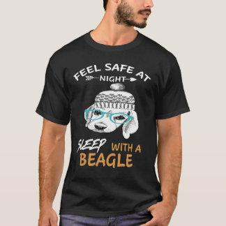 T-shirt 23 Sentez En Sécurité La Nuit Dormir Avec Un Beagl