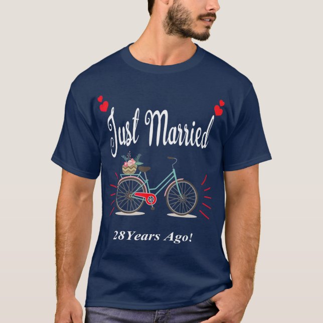 T-shirt 28e anniversaire du Mariage 28 ans lui donne (Devant)