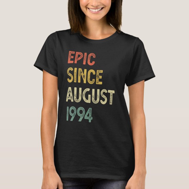 T-shirt 28e anniversaire Hommes Femmes Épopée depuis août  (Devant)