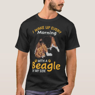 T-shirt 33 Je me réveille chaque matin avec un Beagle à me