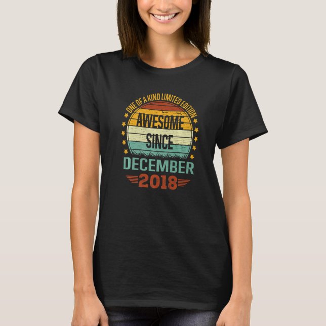 T-shirt 4 Ancien Awesome depuis Décembre 2018 4e anniversa (Devant)