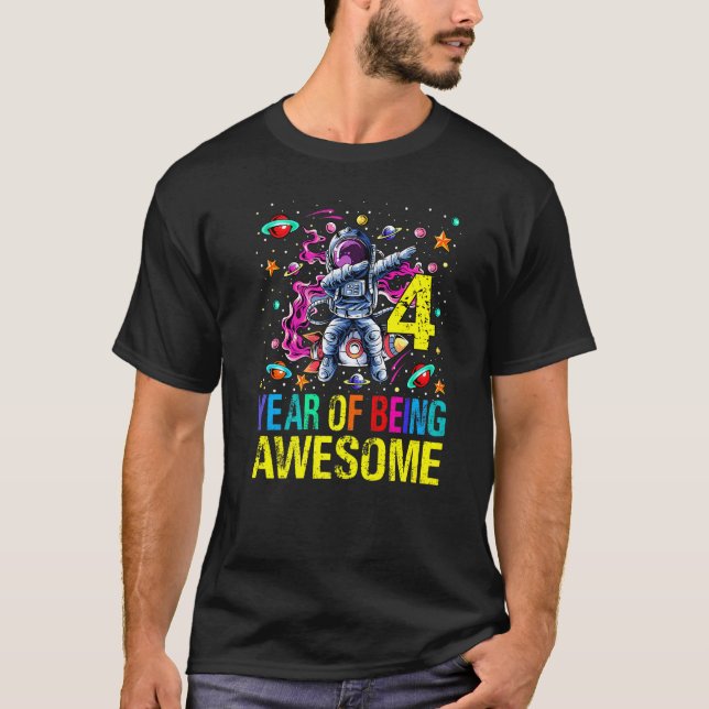 T-shirt 4 Anniversaire Année D'Être Un Excellent Astronaut (Devant)
