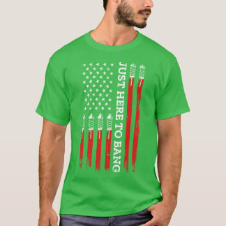 T-shirt 4 juillet feux d'artifice avec USA et juste ici po