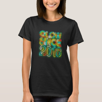 T-shirt 4e anniversaire de la lueur depuis 2018 lunettes d