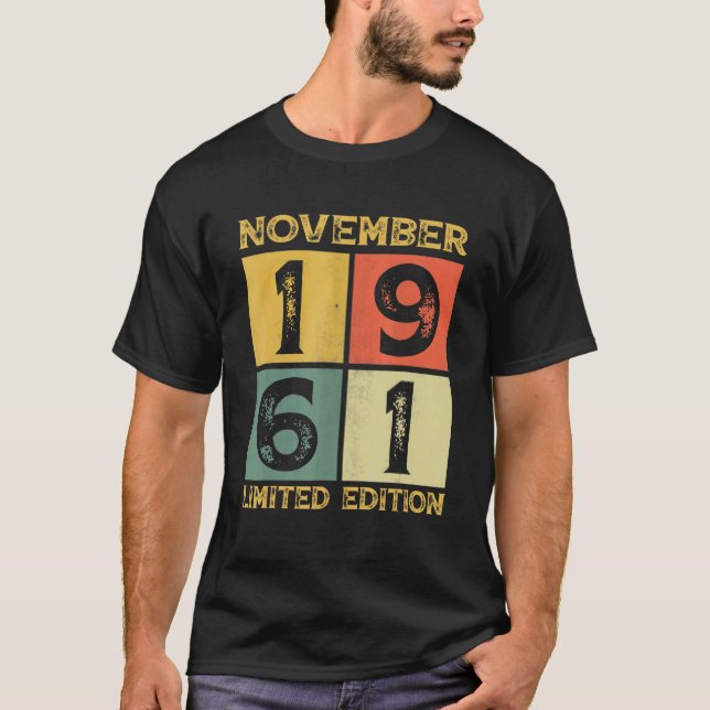 T-shirt 61e anniversaire Décorations Novembre 1961 61 ans  (Devant)