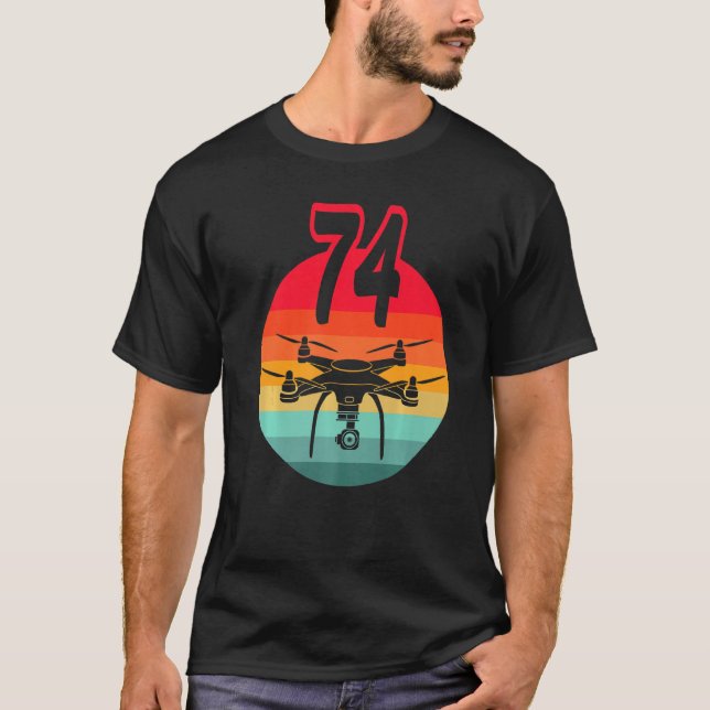 T-shirt 74e Anniversaire I Télécommande Rétro Drones Avec  (Devant)