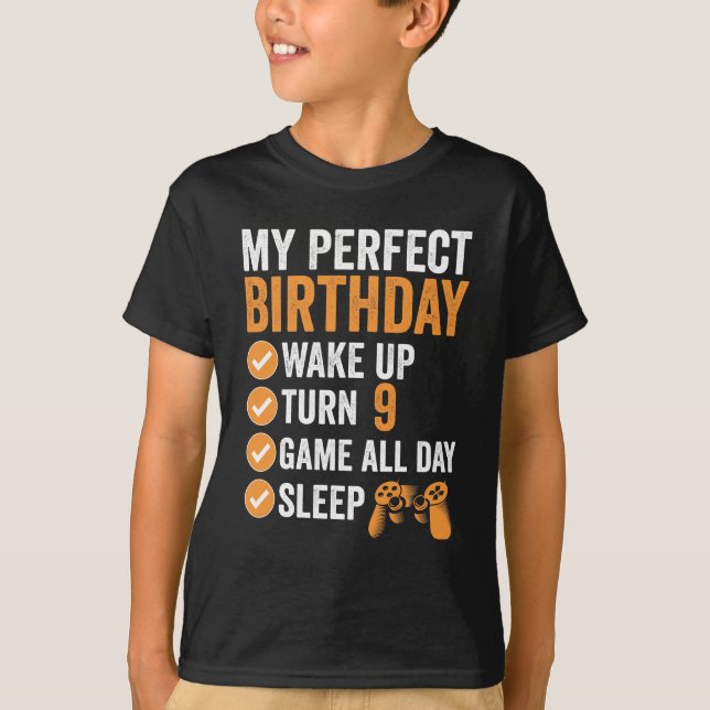 T-shirt 9e Tourner 9 Mon jeu d'anniversaire parfait (Devant)