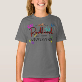 T-shirt à tête rouge non surveillée
