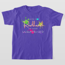 T-shirt à tête rouge non surveillée