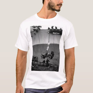 T-shirt Abaissez loin.  Disparaît vers le bas une image