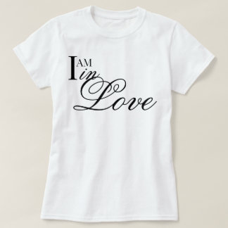 T-shirt affirmation de script chic "Je suis amoureux"