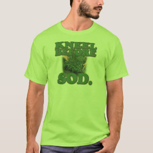 T-shirt Agenouillement avant gazon