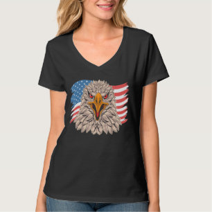 T-shirt Aigle Bald Devant Un Drapeau Américain