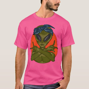 T-shirt Alien Avec Foulard Sur Arrière - plan Orange