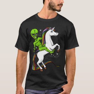 T-shirt Alien de l'espace chevauchant une licorne