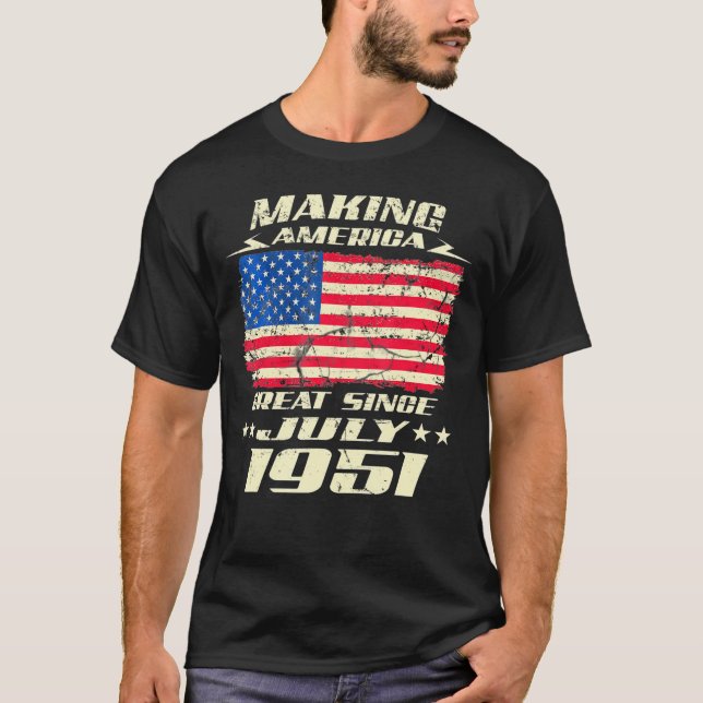 T-shirt Amérique Drapeau depuis juillet 1951 Anniversaire (Devant)