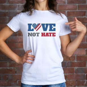T-shirt Amour Pas Haine Cœur Gras Typographie Drapeau USA