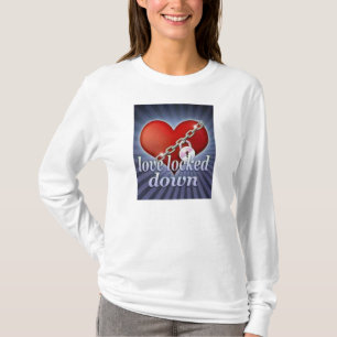 T-shirt amour verrouillé vers le bas