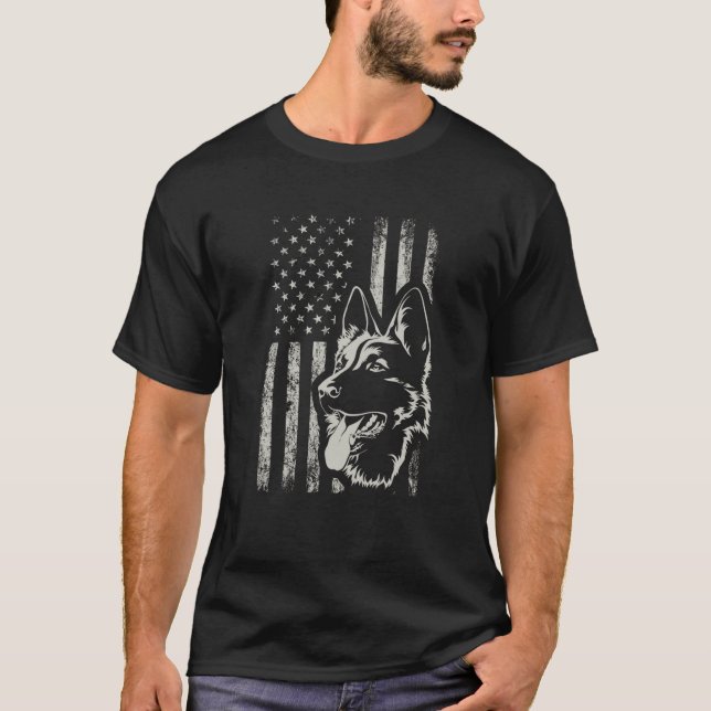 T-shirt Amoureux des chiens du DRAPEAU AMÉRICAIN du berger (Devant)