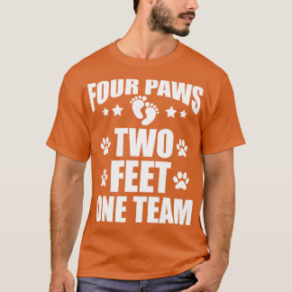 T-shirt Amoureux des chiens Quatre pattes deux pieds une é