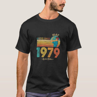 T-shirt Amusant 43E Anniversaire Mai 1979 Légende Depuis 1