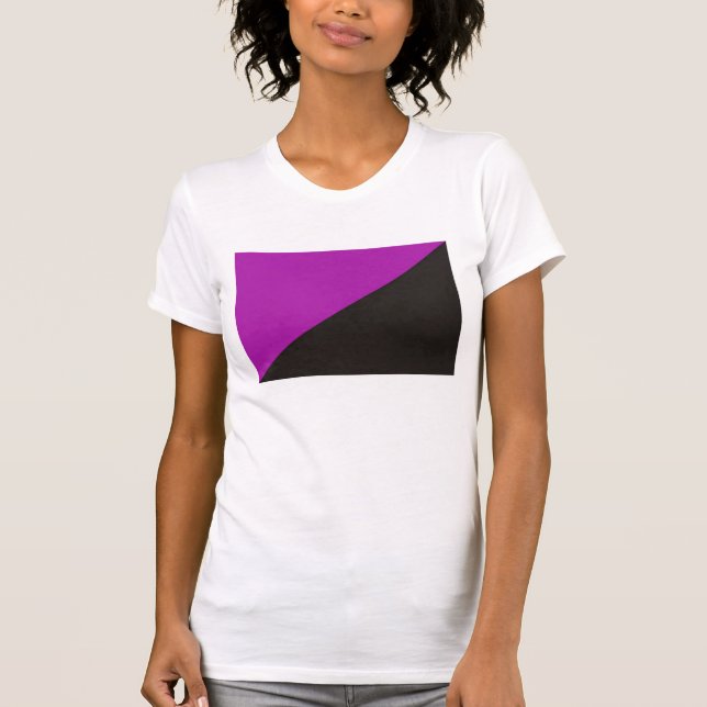 T-shirt anarchie noire pourpre de drapeau du féminisme (Devant)