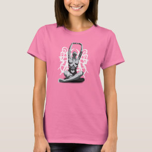 T-shirt Ange se reposant avec les jambes croisées