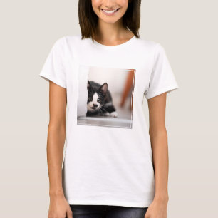 T-shirt Animaux de bébés cutest Kitten noir et blanc