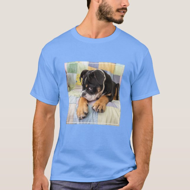 T-shirt Animaux de bébés cutest | Shy Old English Bulldog (Devant)