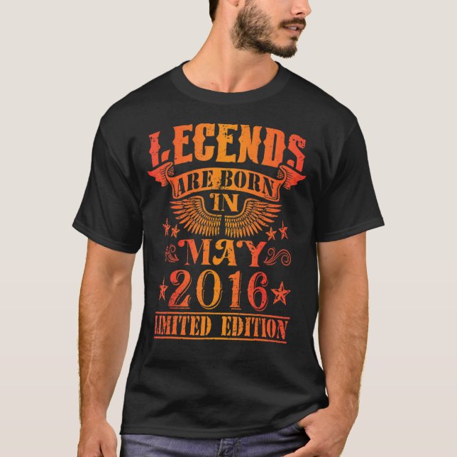 T-shirt Anniversaire Né mai 2016 Année Utilisée Légendes (Devant)