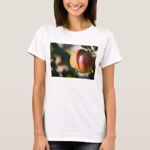T-shirt Apple