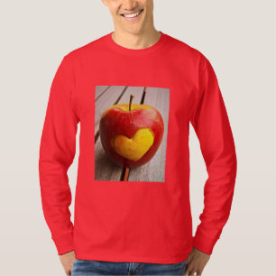 T-shirt "Apple Love" Jolie photo. Acheter maintenant