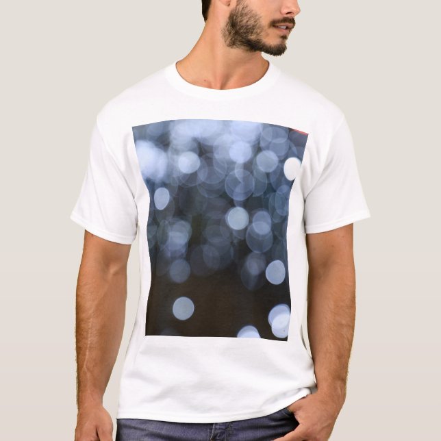 T-shirt Argent, arrière - plan de nuit de livres blancs. (Devant)