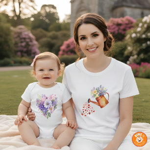 T-shirt Arrosoir à aquarelle tenue florale assortie maman